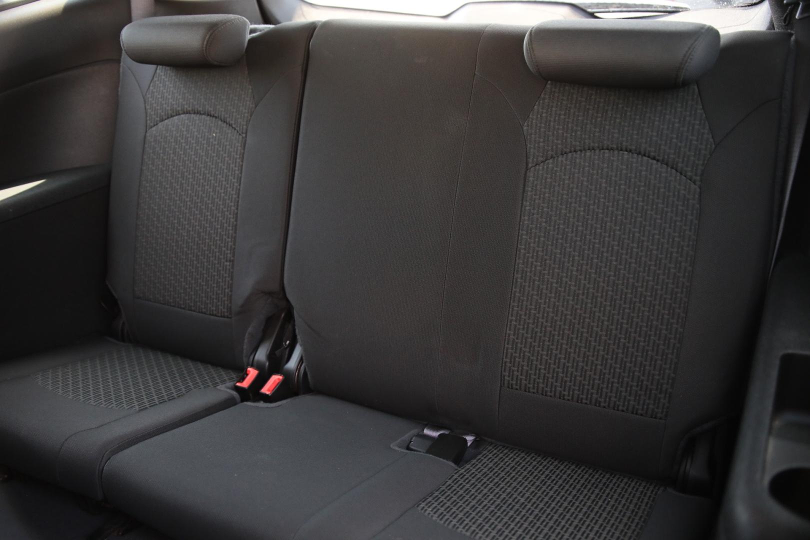 2012 TAN CHEVROLET TRAVERSE LT FWD (1GNKRGED1CJ) with an 3.6L V6 DOHC 24V engine, 6-SPEED AUTOMATIC transmission, located at 420 E. Kingsbury St., Seguin, TX, 78155, (830) 401-0495, 29.581060, -97.961647 - Photo#12